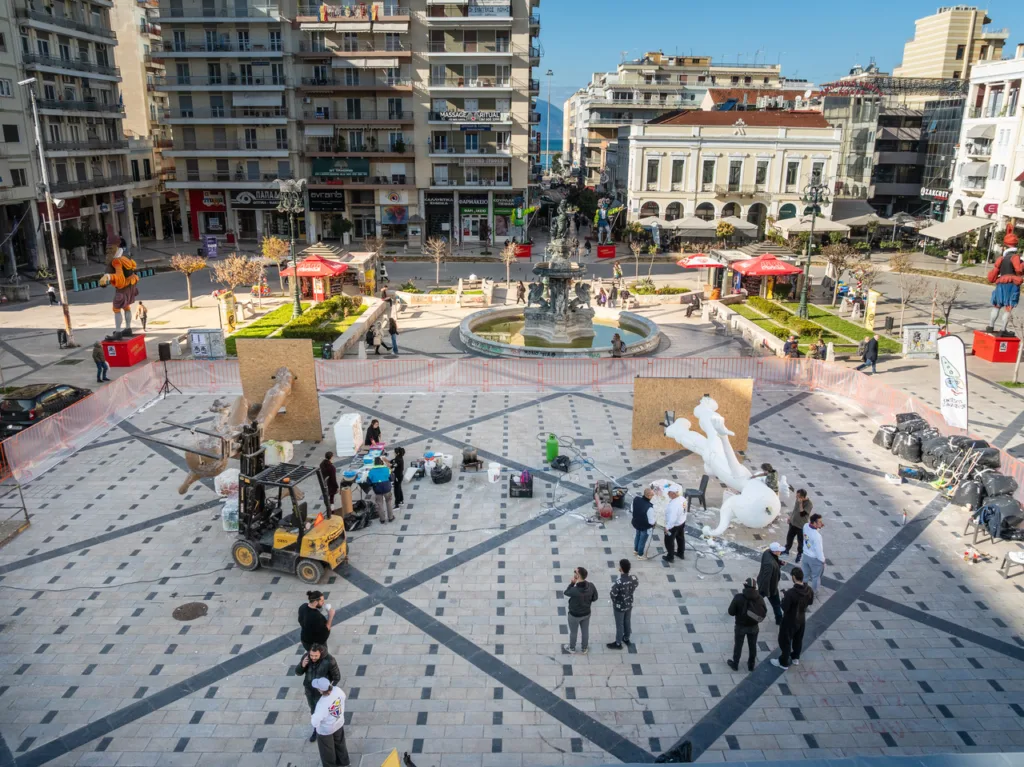 Carni-LAB στην Πλατεία Γεωργίου: Το Καρναβάλι στήνει ανοιχτό εργαστήρι στο κέντρο της Πάτρας ΦΩΤΟ