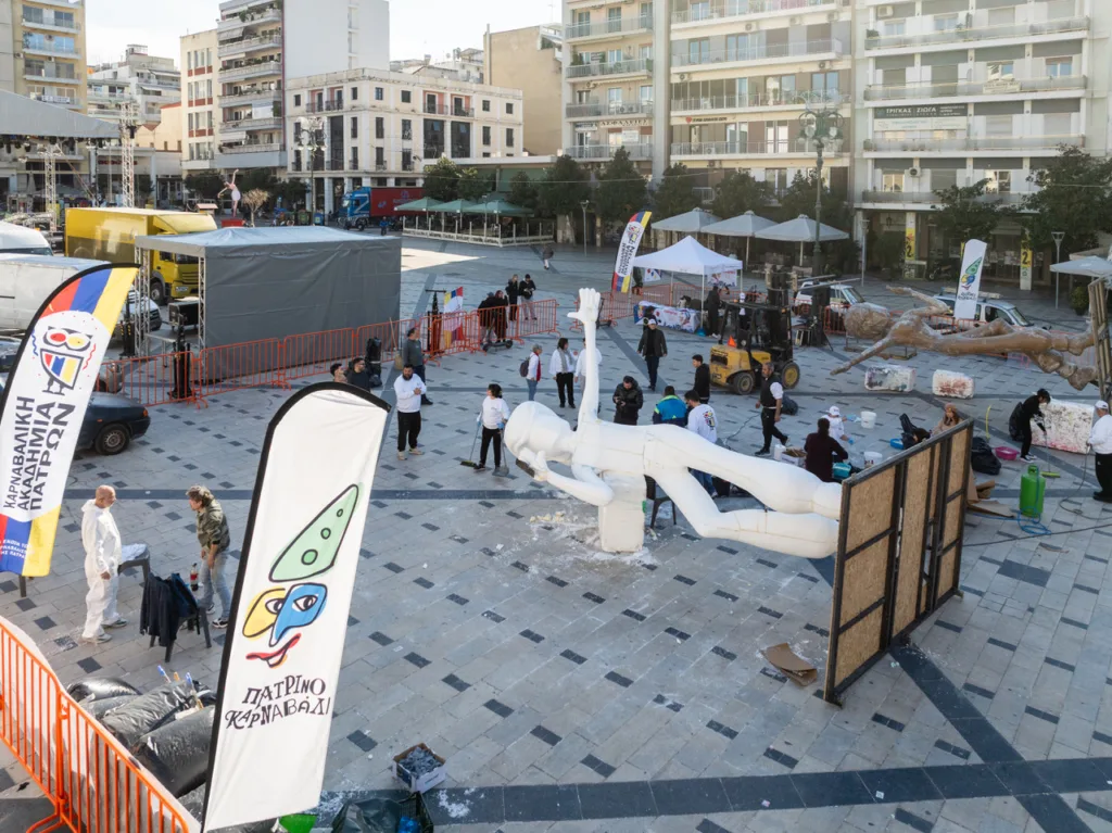 Carni-LAB στην Πλατεία Γεωργίου: Το Καρναβάλι στήνει ανοιχτό εργαστήρι στο κέντρο της Πάτρας ΦΩΤΟ