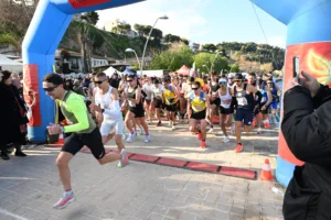 Φοβερές στιγμές και φέτος στον 14ο Ημιμαραθώνιο Αιγιάλειας - Φωτογραφίες