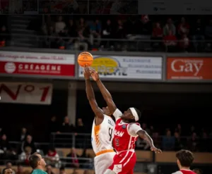 Ο Προμηθέας ήττα στο Σαλόν, την Πέμπτη στην Πάτρα για το 1-1