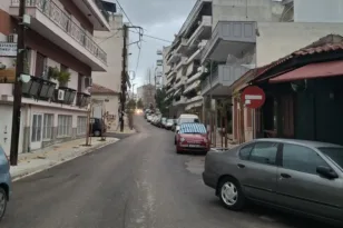 Πάτρα: Η κακή «συνήθεια» στη μονοδρομημένη οδό Αϊδινίου