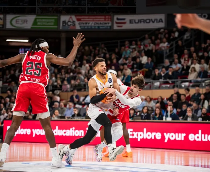 Ο Προμηθέας ισοφαρίζει τη Σαλόν και ξαναπάει στη Γαλλία