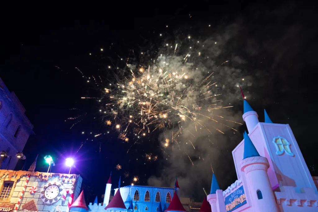 Πάτρα: Φωτεινό φινάλε για το Δέντρο των Ξωτικών