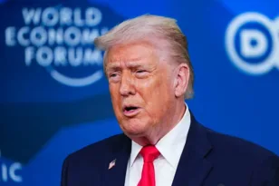 Ο Ντόναλντ Τραμπ στο Νταβός: Αιχμές σε Ευρώπη και Βρετανία για ενέργεια και γεωπολιτική – Τι είπε για τη Γροιλανδία