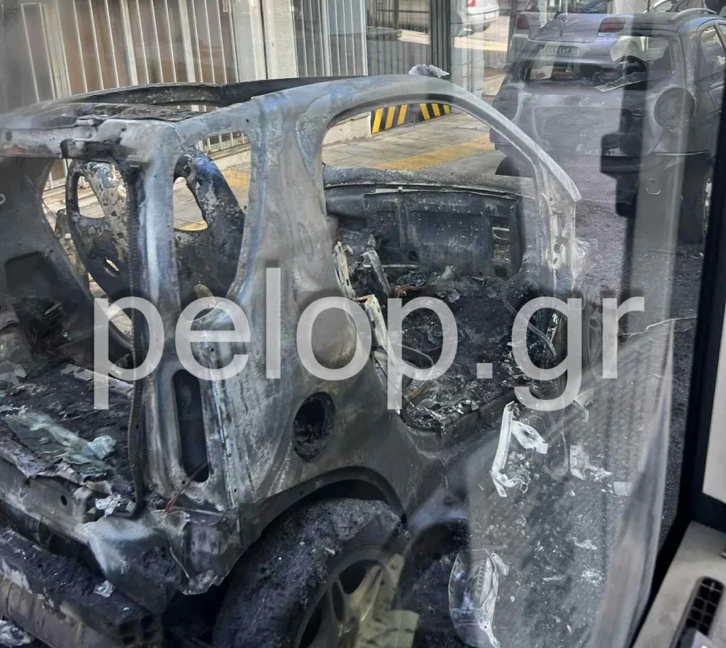 Πάτρα: Εμπρησμός (;) αυτοκινήτου τα ξημερώματα – Ολοσχερής καταστροφή ΙΧ και ζημιές σε δύο ακόμη οχήματα ΦΩΤΟ Πάτρα: Εμπρησμός (;) αυτοκινήτου τα ξημερώματα – Ολοσχερής καταστροφή ΙΧ και ζημιές σε δύο ακόμη οχήματα ΦΩΤΟ