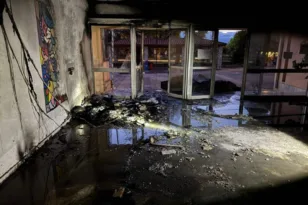 «Βάνδαλος μαθητής, έκαψε σχολεία: Δικογραφία για εμπρησμό, κλοπη, φθορά και βία