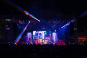 Εντυπωσιακή έναρξη για το Πατρινό Καρναβάλι 2026: Δείτε πολλές ΦΩΤΟ