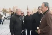 Φάμελλος στην Τούμπα για τα θύματα του τροχαίου στη Ρουμανία: Άφησε λευκό τριαντάφυλλο και μήνυμα «όλη η Ελλάδα πενθεί μαζί με τον ΠΑΟΚ»