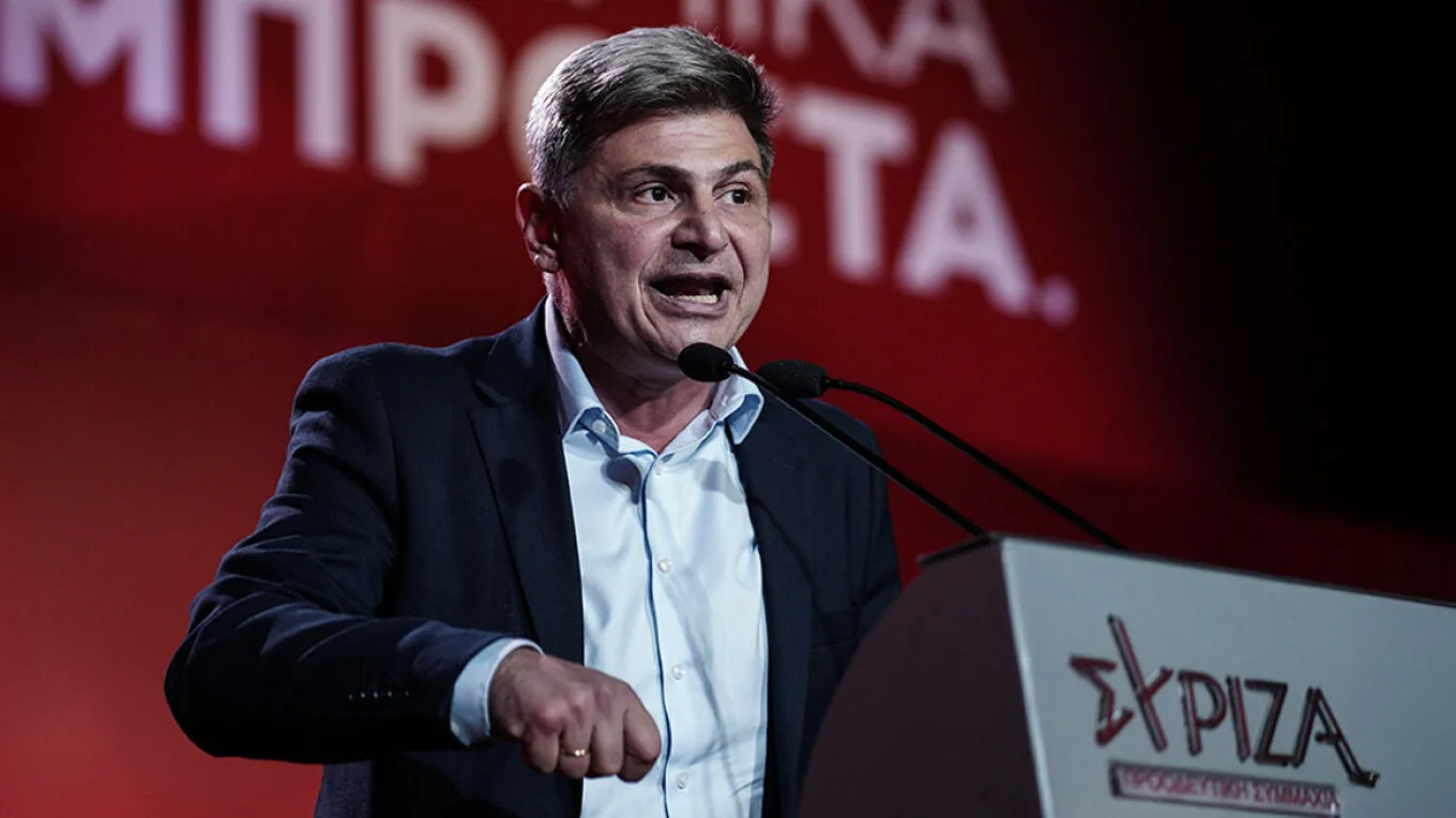 Ο ΣΥΡΙΖΑ διέγραψε τον Νικόλα Φαραντούρη μετά τις δηλώσεις για το κόμμα Καρυστιανού