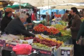 Λαϊκές αγορές: Λουκέτο επ΄ αόριστον - Για ποιους λόγους κινητοποιούνται οι επαγγελματίες και παραγωγοί