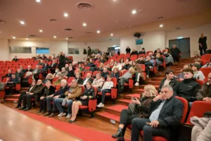 Συγκίνηση και ειδήσεις στην πίτα του ΙΟΠ