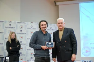 Συγκίνηση και ειδήσεις στην πίτα του ΙΟΠ