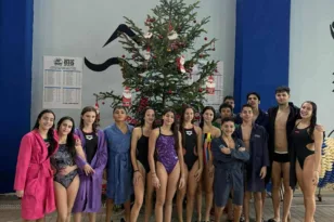 Η ΝΕΠ παραμονή Πρωτοχρονιάς στην πισίνα