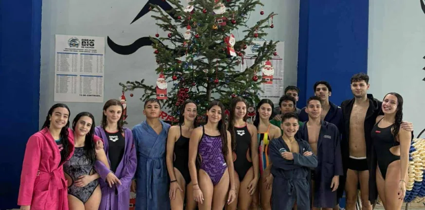 Η ΝΕΠ παραμονή Πρωτοχρονιάς στην πισίνα