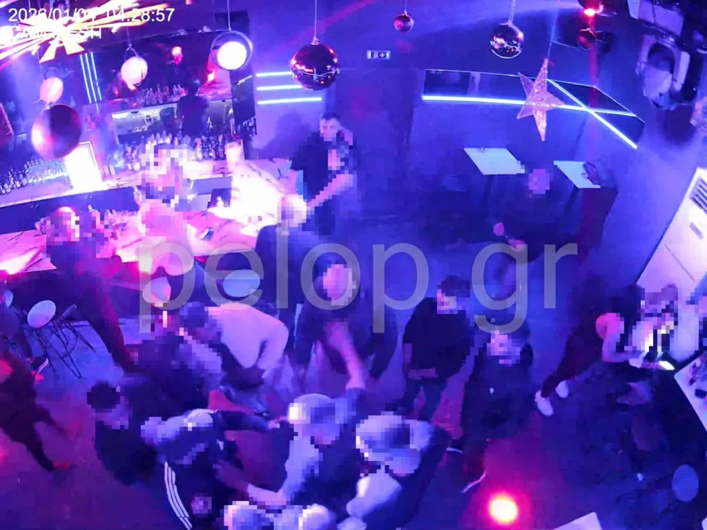 Δολοφονία κλαμπ Πάτρας: Απολογούνται σήμερα οι «4», τι θα υποστηρίξουν ΦΩΤΟ Οι δυο παρέες έχουν «πιαστεί» στα χέρια