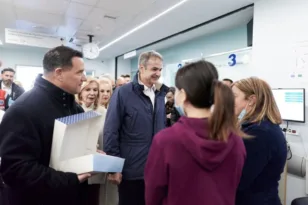 Πρωτοχρονιά 2026: Ο πρωθυπουργός Μητσοτάκης επισκέφθηκε το Γενικό Νοσοκομείο «Γ. Γεννηματάς»