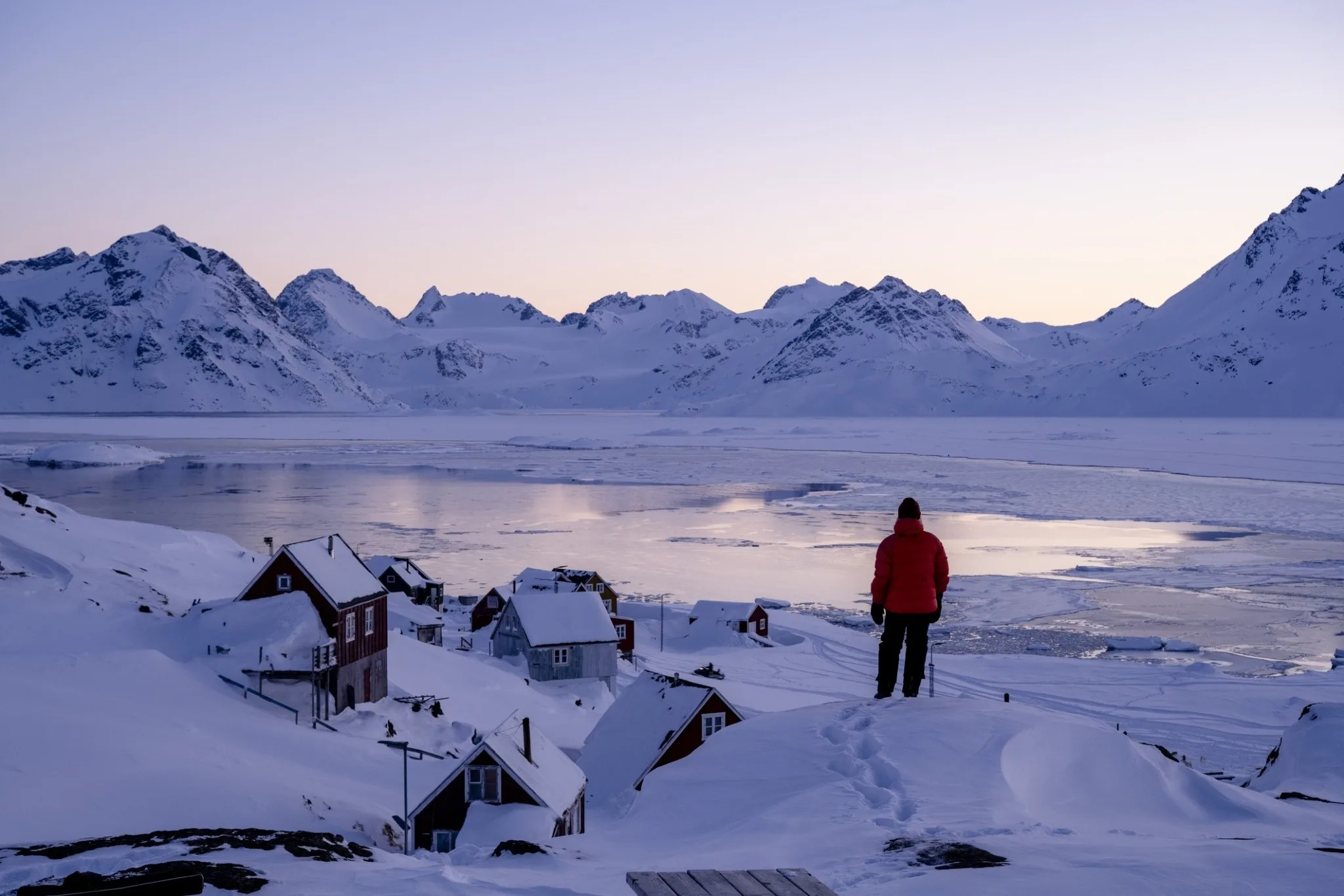 Αποκάλυψη Reuters: Από την κυβέρνηση Τραμπ εξετάζεται σενάριο εφάπαξ πληρωμής 10.000-100.000 ευρώ σε κάθε Γροιλανδό, για να ενταχθούν στις ΗΠΑ
