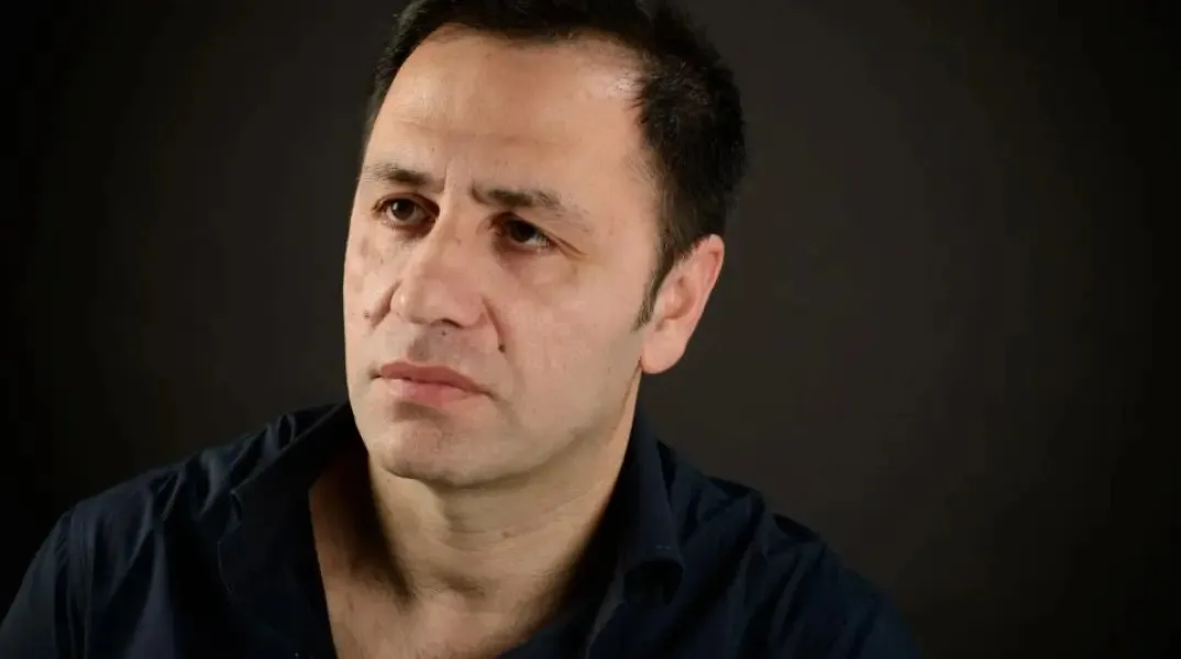 Ο συνθέτης Dritan Hasbiu μιλάει στην «Π»: «Φύσηξε άγγελος καιρός» - Συνάντηση ποίησης και μουσικής στο «Μηχανουργείο»