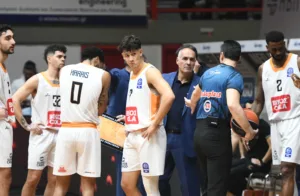 Ο Προμηθέας μπήκε με το αριστερό στο 2026, ήττα από ΑΕΚ, τώρα οι μάχες με Σαλόν - Φωτογραφίες/δηλώσεις/μικρά-μικρά