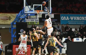 Ο Προμηθέας μπήκε με το αριστερό στο 2026, ήττα από ΑΕΚ, τώρα οι μάχες με Σαλόν - Φωτογραφίες/δηλώσεις/μικρά-μικρά