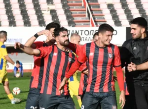 «Ατσάλινη» η Παναχαϊκή 1-1 με Ζάκυνθο, νίκες για Παναιγιάλειο και Θύελλα «Ατσάλινη» η Παναχαϊκή 1-1 με Ζάκυνθο, νίκες για Παναιγιάλειο και Θύελλα