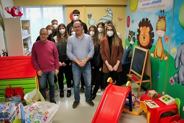 Ο Απόλλων Πατρών στην Παιδιατρική Κλινική Ρίου