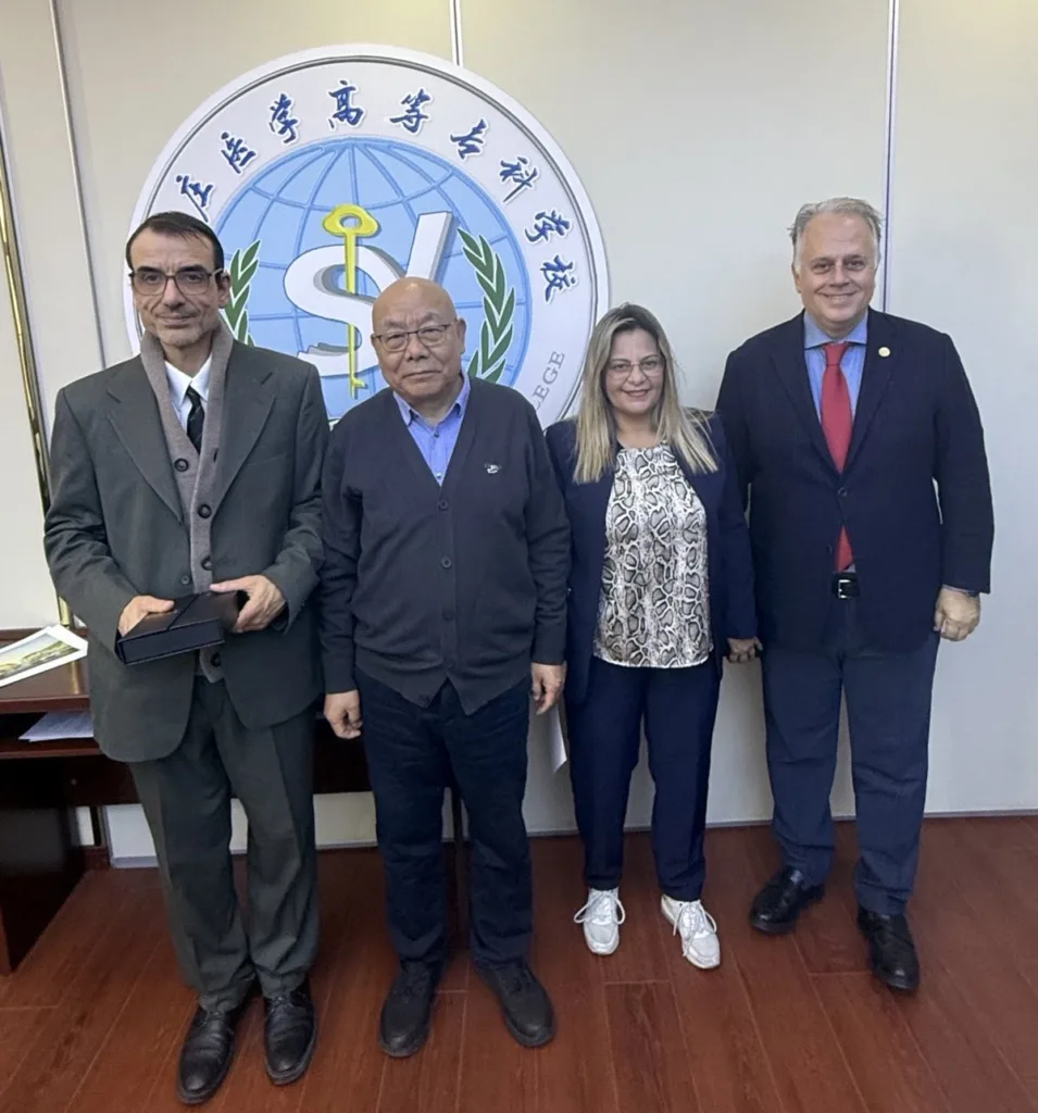 Εκπαιδευτικός και επιχειρηματικός σύνδεσμος γίνεται η Webstudent για Ελλάδα και Κίνα