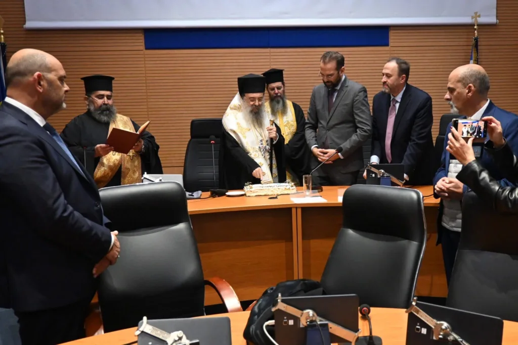 Πρωτοχρονιά στην Μητρόπολη Πατρών και Αιγίου ΦΩΤΟ