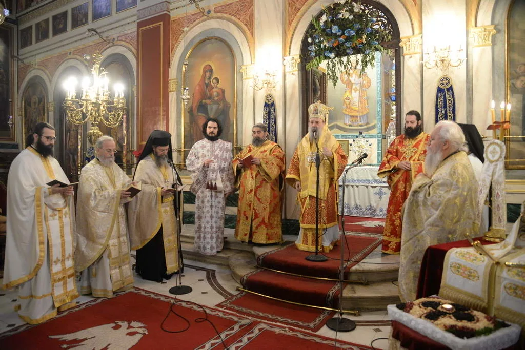 Πάτρα: Με λαμπρότητα και Δένδια ο εορτασμός του Οσιομάρτυρα Παύλου του Πατρέως στην Ευαγγελίστρια