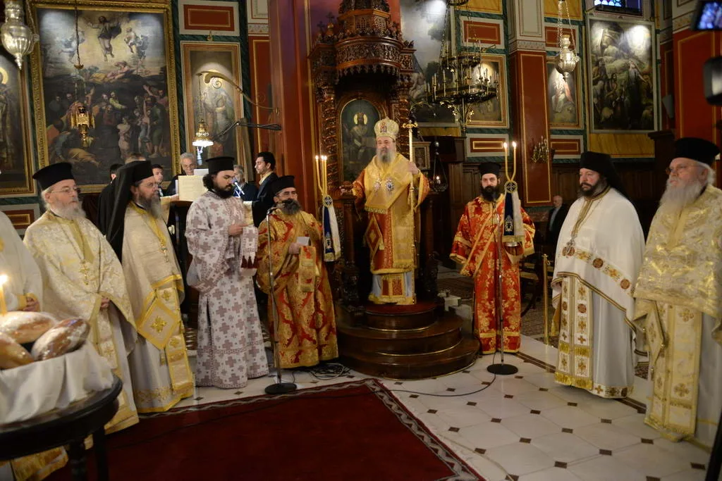 Πάτρα: Με λαμπρότητα και Δένδια ο εορτασμός του Οσιομάρτυρα Παύλου του Πατρέως στην Ευαγγελίστρια