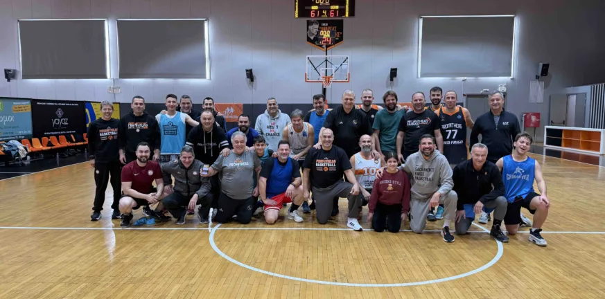 Ο Προμηθέας τήρησε και φέτος το έθιμο - Πρωτοχρονιά στο παρκέ