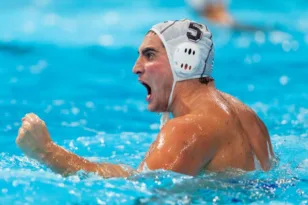 Η Ελλάδα έτοιμη να γράψει ιστορία, νίκησε Κροατία και διαιτησία!