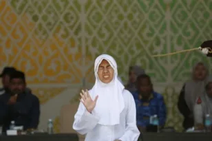 Ινδονησία: Ραβδισμούς σε ζευγάρι για εξωσυζυγική σχέση