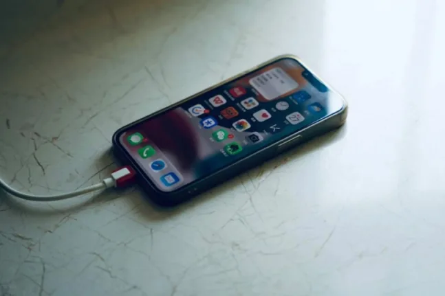 Η λειτουργία των iPhone που σταματά τους χάκερ