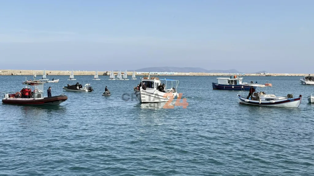 Επιασαν αλλά… έσπασαν τον Τίμιο Σταυρό στο Ηράκλειο ΦΩΤΟ Επιασαν αλλά… έσπασαν τον Τίμιο Σταυρό στο Ηράκλειο ΦΩΤΟ