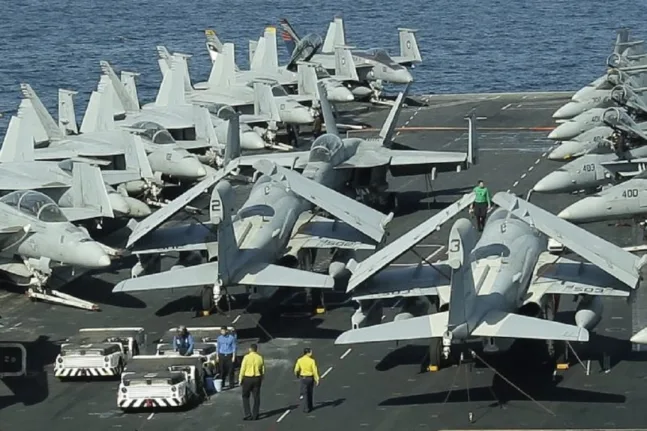 Συναγερμός στη Μέση Ανατολή: Το Ιράν απειλεί με «ολοκληρωτικό πόλεμο», στρατιωτική κινητοποίηση ΗΠΑ και Ισραήλ