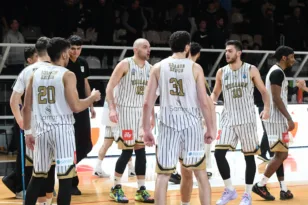 Από 30 άτομα θα βάλουν στο γήπεδο Απόλλων και Κρόνος στο μεγάλο παιχνίδι, η ανακοίνωση της ΕΟΚ