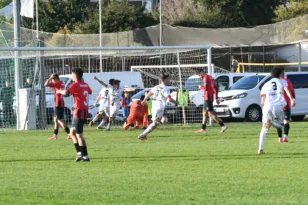 Βαριά ήττα, απογοήτευση και αποδοκιμασίες για την Παναχαϊκή