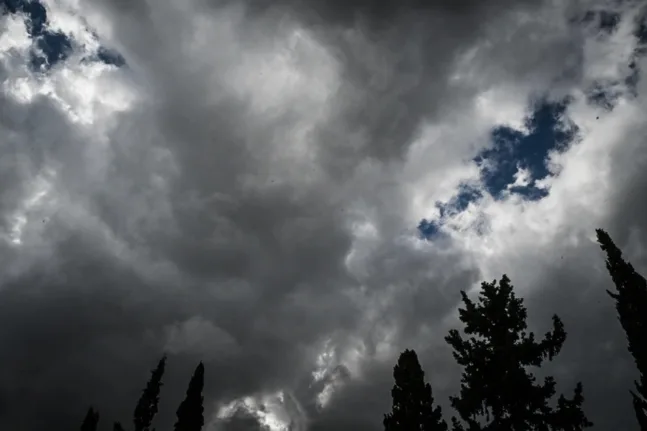 Ο καιρός σήμερα 5/1, τριήμερο με βροχές και νοτιάδες, η πρόγνωση για την Πάτρα