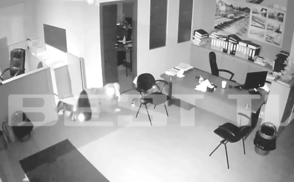 Διάρρηξη του ΚΤΕΛ Καλαμάτας με ...ποδήλατα! ΦΩΤΟ