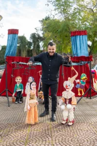 Πατρινό Καρναβάλι 2026: Πλημμύρισε από κόσμο η Πλατεία Ντε Μιράντα για τη 2η Καρναβαλούπολη ΦΩΤΟ