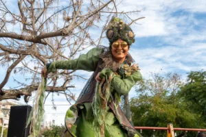 Πατρινό Καρναβάλι 2026: Πλημμύρισε από κόσμο η Πλατεία Ντε Μιράντα για τη 2η Καρναβαλούπολη ΦΩΤΟ