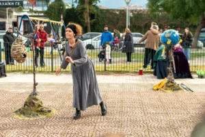 Πατρινό Καρναβάλι 2026: Πλημμύρισε από κόσμο η Πλατεία Ντε Μιράντα για τη 2η Καρναβαλούπολη ΦΩΤΟ