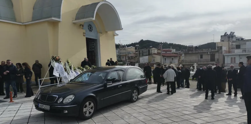 Η οικογένεια του πόλο αποχαιρέτησε τον Πέτρο Καθρέπτα, ΦΩΤΟ