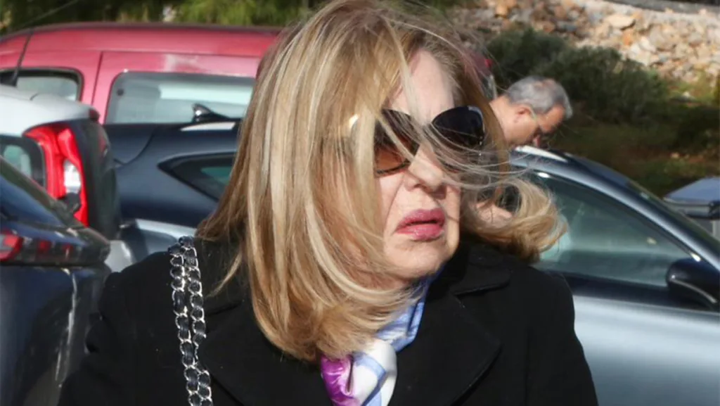 Γιώργος Παπαδάκης: Το τελευταίο αντίο στο Αποτεφρωτήριο Ριτσώνας ΦΩΤΟ Γιώργος Παπαδάκης: Το τελευταίο αντίο στο Αποτεφρωτήριο Ριτσώνας ΦΩΤΟ