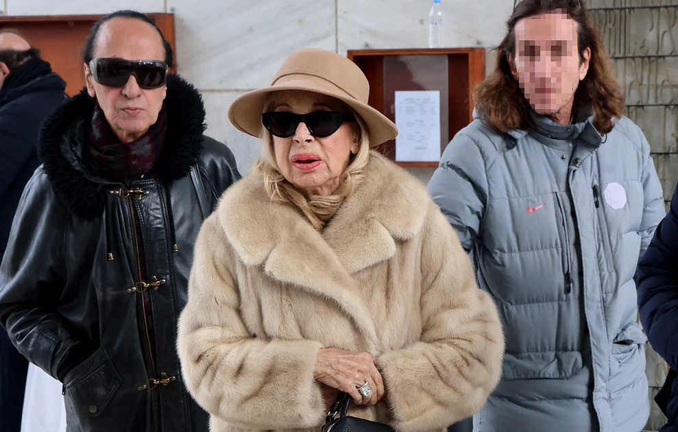 Το τελευταίο αντίο στη Μέλπω Ζαρόκωστα στο Α΄ Νεκροταφείο