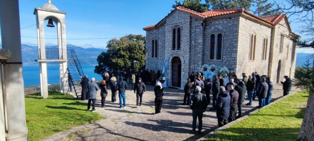 Αγρίνιο: Σε κλίμα οδύνης το τελευταίο αντίο στον Κώστα Αλεξανδρή στο Λιθοβούνι ΦΩΤΟ - ΒΙΝΤΕΟ