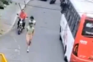 Κολομβία: Κάτοικοι πιάνουν κλέφτες και τους γδύνουν στο δρόμο για παραδειγματισμό ΒΙΝΤΕΟ