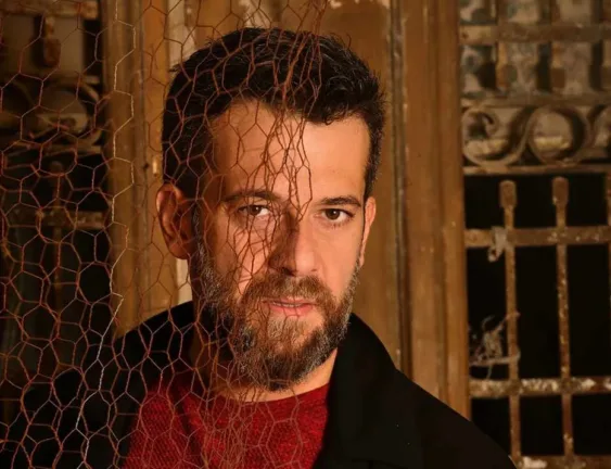 Γιώργης Κοντοπόδης: «Πάντα μου άρεσαν οι ακραίοι ρόλοι»