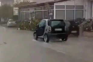 Κακοκαιρία στο Ηράκλειο: Δρόμοι έγιναν ποτάμια στην Αγία Βαρβάρα ΒΙΝΤΕΟ